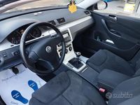 Usata VW Passat 150 CV (110 kW) 2009 Nero Station wagon