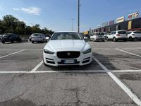 Usata Jaguar XE Prestige 180 CV (132 kW) 2017 Bianco Berlina