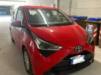 Usata Toyota Aygo X-play 72 CV (52 kW) 2019 Rosso Utilitaria