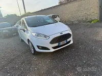Second-hand Ford Fiesta 75 CP (55 kW) 2013 Berlinǎ