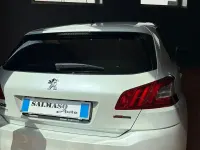 Usata Peugeot 308 GT-line 120 CV (88 kW) 2016 Bianco Berlina