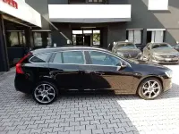 Usata Volvo V60 Ocean Race 150 CV (110 kW) 2016 Nero Station wagon