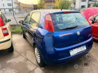 Usata Fiat Punto 65 CV (47 kW) 2007 Bluazzurro Utilitaria