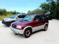 Usata Suzuki Vitara 87 CV (63 kW) 1999 Rosso SUV
