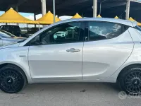 Usata Lancia Ypsilon S 95 CV (69 kW) 2015 Grigio Utilitaria