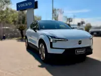 Usata Volvo EX30 Plus 75 kW (102 CV) 2025 Blu SUV