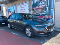 Usata Skoda Octavia Executive 150 CV (110 kW) 2022 Grigio Station wagon