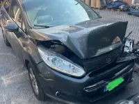Usata Ford Fiesta 75 CV (55 kW) 2017 Grigio Utilitaria