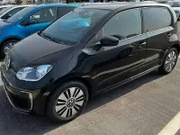 Usata VW e-up! 61 kW (83 CV) 2021 Nero Utilitaria