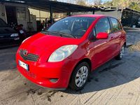 Usata Toyota Yaris 69 CV (50 kW) 2008 Rosso Berlina