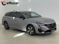 Usado Peugeot 308 S 131 CV (96 kW) 2022 Gris Familiar