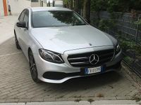 Usata Mercedes E220 194 CV (142 kW) 2019 Grigio Berlina