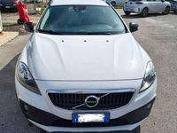 Usata Volvo V40 CC Momentum 120 CV (88 kW) 2017 Bianco Station wagon