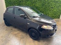 Usata Lancia Ypsilon Silver 69 CV (50 kW) 2021 Nero Utilitaria