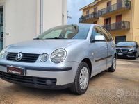 Usata VW Polo Trendline 75 CV (55 kW) 2002 Grigio Berlina