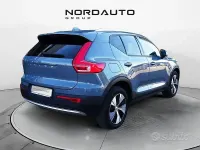 Usata Volvo XC40 Momentum 150 CV (110 kW) 2020 Grigio SUV
