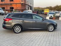 Usata Ford Focus 119 CV (87 kW) 2015 Grigio Berlina