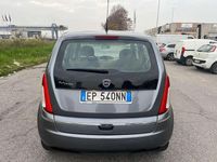 Usata Lancia Musa 95 CV (69 kW) 2012 Blu Monovolume