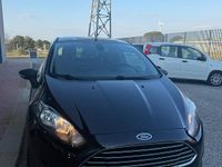 Usata Ford Fiesta 75 CV (55 kW) 2013 Blu Utilitaria