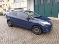 Usata Ford Fiesta 71 CV (52 kW) 2012 Blu Utilitaria