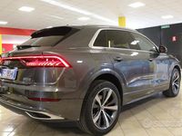 Usata Audi Q8 Ambiente 286 CV (210 kW) 2019 Grigio SUV