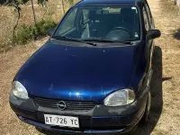 Usata Opel Corsa Swing 54 CV (39 kW) 1998 Blu/azzurro Utilitaria