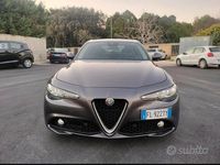 Usata Alfa Romeo Giulia 180 CV (132 kW) 2017 Grigio Berlina