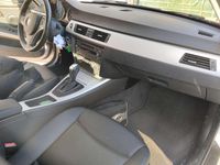 Usata BMW 318 143 CV (105 kW) 2009 Argento Station wagon