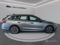 Usata Skoda Octavia Executive 150 CV (110 kW) 2025 Grigio graphite metalizzato Station wagon