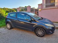 Usata Ford Fiesta 68 CV (50 kW) 2009 Grigio Berlina