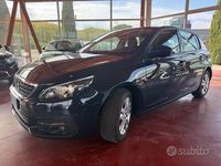Usata Peugeot 308 99 CV (72 kW) 2018 Blu Berlina