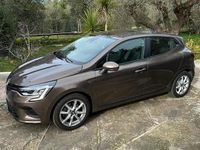 Usata Renault Clio V 101 CV (74 kW) 2019 Marrone Berlina