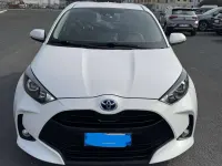 Usata Toyota Yaris Hybrid 92 CV (67 kW) 2023 Bianco Berlina