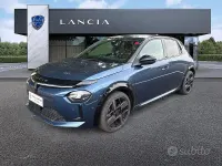 Usata Lancia Ypsilon 114 kW (156 CV) 2025 Blu/azzurro Utilitaria