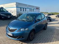 Usata Lancia Ypsilon 69 CV (50 kW) 2022 Blu Utilitaria