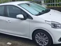 Usata Peugeot 208 83 CV (61 kW) 2019 Bianco Utilitaria
