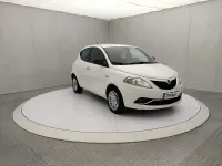 Usata Lancia Ypsilon Silver 95 CV (69 kW) 2017 Bianco Utilitaria