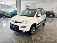 Usata Fiat Panda Trekking 80 CV (58 kW) 2016 Bianco Utilitaria
