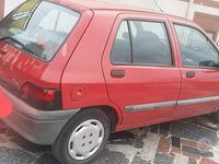 Usata Renault Clio 58 CV (42 kW) 1997 Rosso Utilitaria