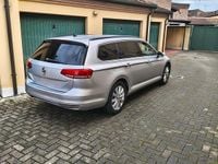 Usata VW Passat 150 CV (110 kW) 2017 Grigio Station wagon