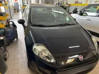 Usata Fiat Punto Lounge 77 CV (56 kW) 2016 Blu/azzurro Utilitaria