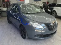 Usata Lancia Ypsilon 69 CV (50 kW) 2014 Grigio Utilitaria