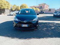 Usata Toyota Yaris Hybrid 73 CV (53 kW) 2019 Blu Berlina