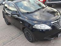 Usata Lancia Ypsilon Gold 95 CV (69 kW) 2013 Blu Utilitaria