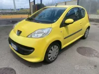 Usata Peugeot 107 68 CV (50 kW) 2008 Giallo Utilitaria