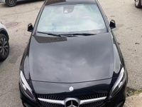 Usata Mercedes A180 Premium 109 CV (80 kW) 2017 Nero Berlina