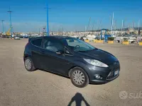 Usata Ford Fiesta 68 CV (50 kW) 2009 Nero Berlina