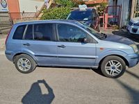 Usata Ford Fusion Collection 68 CV (50 kW) 2005 Altro(met.) Berlina