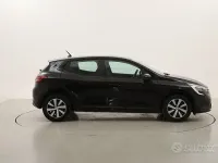 Usata Renault Clio V Equilibre 91 CV (66 kW) 2023 Grigio Berlina