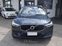 Usata Volvo XC60 Business Edition 190 CV (139 kW) 2019 Denim blue SUV